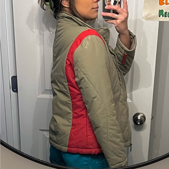 Vintage Prada Puffercoat - Picture 2 of 7